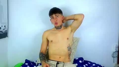 Snapshot of estebanchar_ chatting on February 28, 2025, 1:15 am Esteban independent model online show from February 28, 2025, 1:15 am