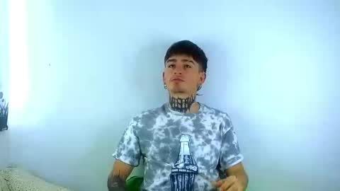Snapshot of estebanchar_ chatting on March 6, 2025, 2:40 pm Esteban independent model online show from March 6, 2025, 2:40 pm
