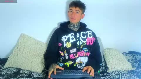 Esteban independent model online show from July 1, 2026, 6:51 pm