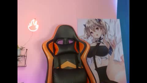 estefania_344 online show from January 7, 2026, 7:05 pm