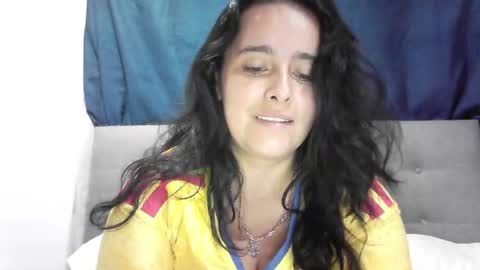 estefany_magic online show from July 4, 2026, 3:56 am