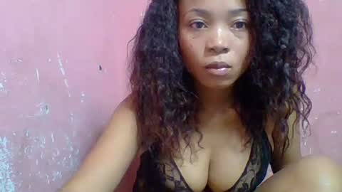 Snapshot of estelah20 chatting on October 15, 2025, 7:19 am estelah20 online show from October 15, 2025, 7:19 am