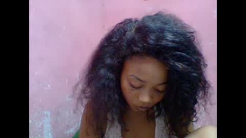 Snapshot of estelah20 chatting on November 9, 2025, 7:06 am estelah20 online show from November 9, 2025, 7:06 am