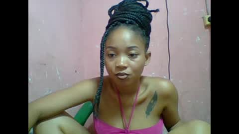 Snapshot of estelah20 chatting on November 17, 2025, 8:09 am estelah20 online show from November 17, 2025, 8:09 am