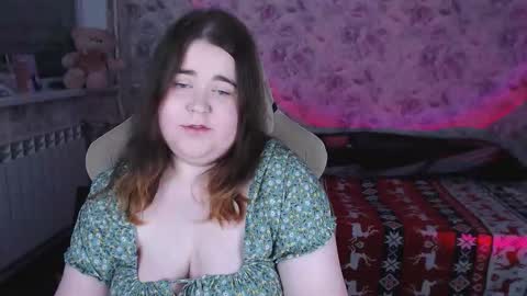 estelle_hicks online show from February 24, 2026, 7:01 pm