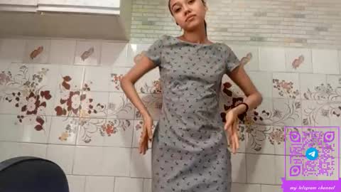 Snapshot of estellekirbo chatting on February 18, 2026, 1:07 pm estellekirbo online show from February 18, 2026, 1:07 pm