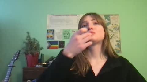 Snapshot of esthergreyplus chatting on February 2, 2025, 9:02 pm Esther Grey online show from February 2, 2025, 9:02 pm