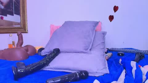 Estrella online show from February 22, 2025, 6:08 pm