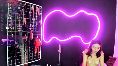 Snapshot of estudiooro509 chatting on October 27, 2025, 7:07 pm Cloe and Megan online show from October 27, 2025, 7:07 pm