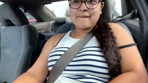 Snapshot of esy_sweet chatting on October 2, 2025, 10:28 pm Esy online show from October 2, 2025, 10:28 pm