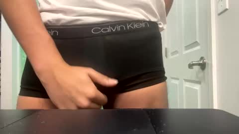 Angel online show from December 17, 2024, 4:43 pm