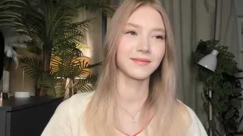 Natalie online show from November 21, 2025, 5:39 am