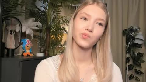 Natalie online show from February 20, 2026, 6:19 am