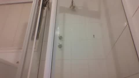 ET online show from November 16, 2025, 4:45 pm