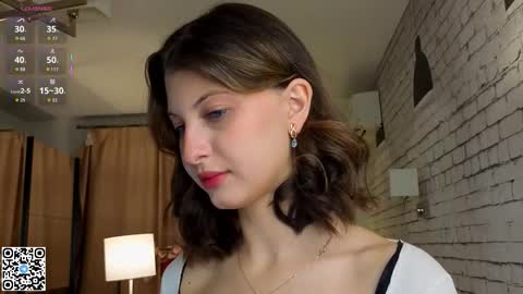 Elsa online show from October 22, 2025, 6:18 pm