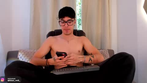 etham_wolf1 online show from April 29, 2026, 4:55 pm