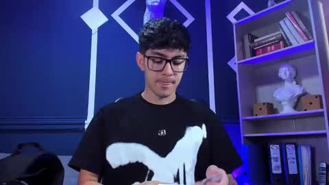 Snapshot of etham_wolf_ chatting on October 2, 2025, 12:23 pm Etham online show from October 2, 2025, 12:23 pm