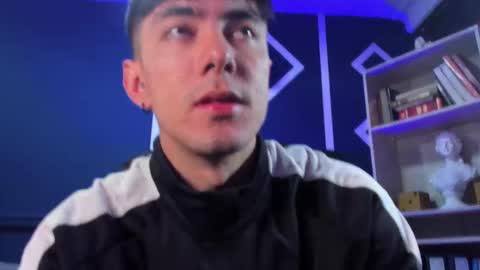 Snapshot of etham_wolf_ chatting on October 6, 2025, 11:51 am Etham online show from October 6, 2025, 11:51 am