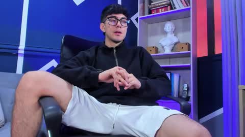 Snapshot of etham_wolf_ chatting on October 11, 2025, 2:26 pm Etham online show from October 11, 2025, 2:26 pm