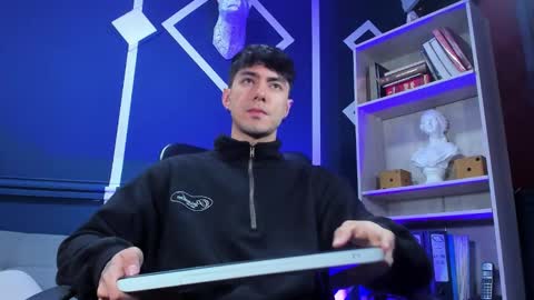 Snapshot of etham_wolf_ chatting on October 14, 2025, 11:22 am Etham online show from October 14, 2025, 11:22 am