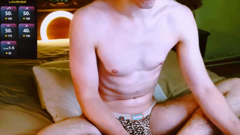 Snapshot of ethan7inches chatting on December 15, 2024, 11:31 pm Ethan online show from December 15, 2024, 11:31 pm