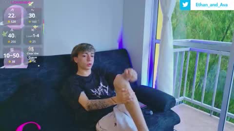 Snapshot of ethan_and_ava chatting on October 10, 2025, 12:37 pm ethan and ava online show from October 10, 2025, 12:37 pm