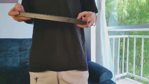 Snapshot of ethan_and_ava chatting on November 7, 2025, 1:00 pm ethan and ava online show from November 7, 2025, 1:00 pm