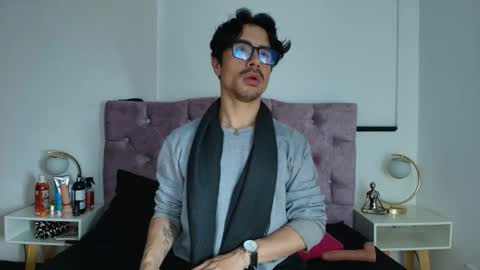 ethan  online show from March 3, 2026, 3:34 am