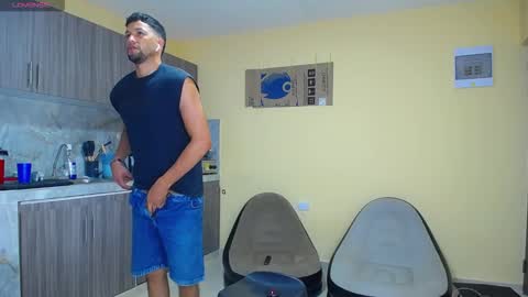 Snapshot of ethan_hawke_ chatting on October 16, 2025, 7:48 pm Jose online show from October 16, 2025, 7:48 pm