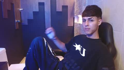 E T H A N  online show from February 6, 2026, 2:16 am