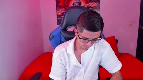 ETHAN SAI online show from November 12, 2025, 11:36 pm