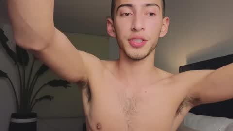 Snapshot of ethan_skiny_ chatting on January 14, 2025, 3:53 am Joan online show from January 14, 2025, 3:53 am