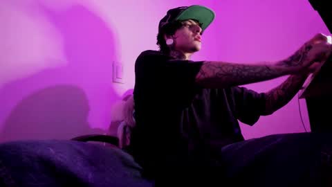 Ethan sykes online show from September 28, 2025, 3:23 am