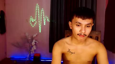 Snapshot of ethan_uwuxx chatting on December 7, 2024, 7:10 pm DAVE online show from December 7, 2024, 7:10 pm
