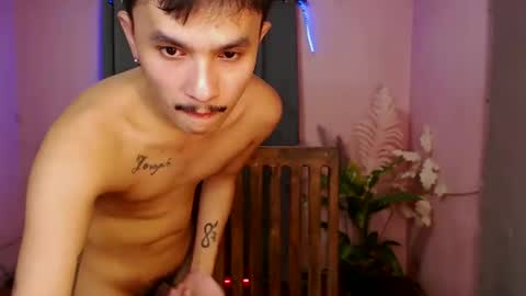 Snapshot of ethan_uwuxx chatting on February 11, 2025, 2:24 pm DAVE online show from February 11, 2025, 2:24 pm