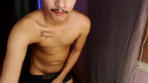 Snapshot of ethan_uwuxx chatting on February 15, 2025, 10:31 pm DAVE online show from February 15, 2025, 10:31 pm