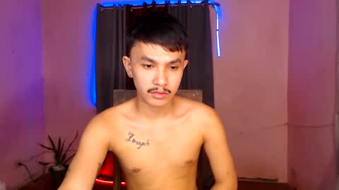 Snapshot of ethan_uwuxx chatting on February 23, 2025, 3:08 pm DAVE online show from February 23, 2025, 3:08 pm