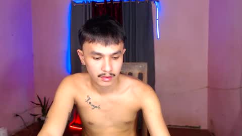 Snapshot of ethan_uwuxx chatting on February 23, 2025, 6:12 pm DAVE online show from February 23, 2025, 6:12 pm
