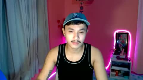 Snapshot of ethan_uwuxx chatting on September 25, 2025, 11:14 am DAVE online show from September 25, 2025, 11:14 am