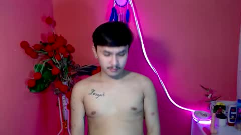 Snapshot of ethan_uwuxx chatting on October 20, 2025, 5:52 am DAVE online show from October 20, 2025, 5:52 am