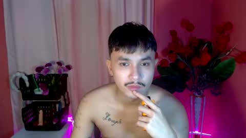 Snapshot of ethan_uwuxx chatting on October 28, 2025, 12:09 pm DAVE online show from October 28, 2025, 12:09 pm