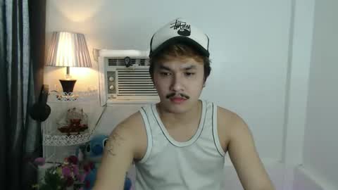 Snapshot of ethan_uwuxx chatting on March 2, 2026, 8:10 am DAVE online show from March 2, 2026, 8:10 am