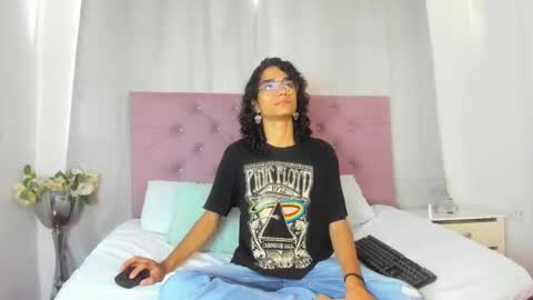 ethanblackwoodd online show from October 21, 2025, 7:47 pm