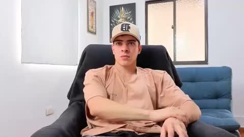 ethangreey1 online show from December 19, 2025, 7:21 pm