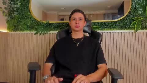 ethanlowell online show from January 19, 2026, 12:25 am