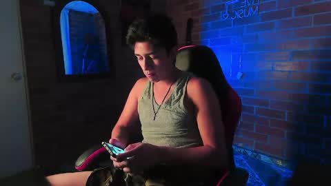ethann2_ online show from April 5, 2026, 6:54 am