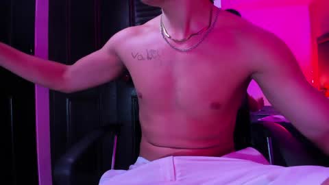 ethansantori online show from May 26, 2026, 9:33 pm