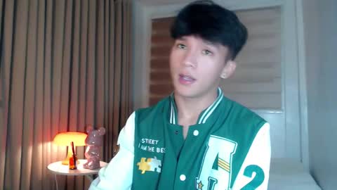 Rey online show from April 16, 2026, 12:28 pm