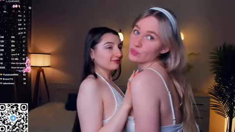 Snapshot of eugeniabrainard chatting on February 9, 2025, 10:54 pm Kira and Kamila online show from February 9, 2025, 10:54 pm