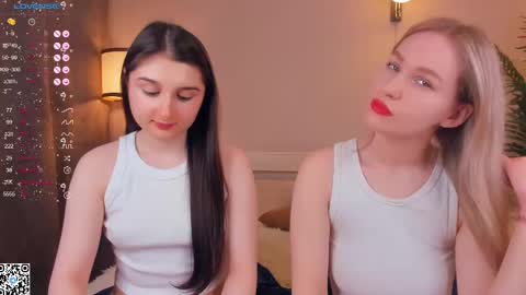 Snapshot of eugeniabrainard chatting on February 23, 2025, 7:38 pm Kira and Kamila online show from February 23, 2025, 7:38 pm